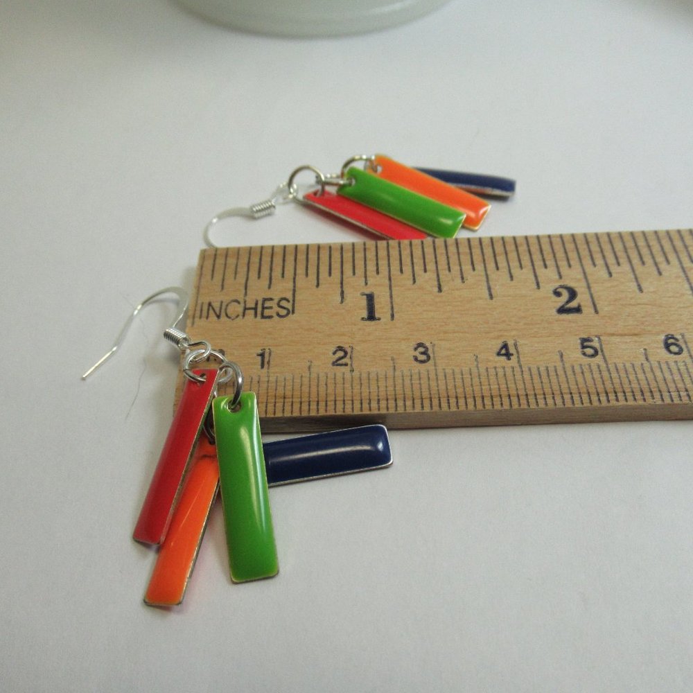 Enamel rectangle dangle earrings - Picture 5 of 9